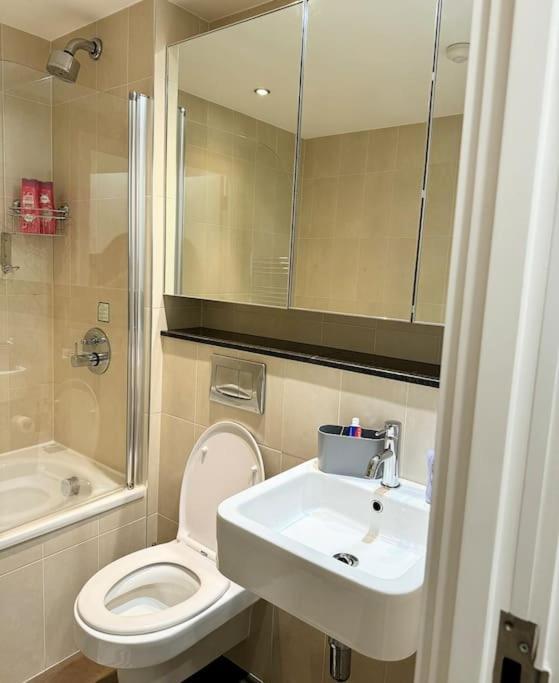 Mediacity Studio Apartment Salford-Quays Manchester Ngoại thất bức ảnh